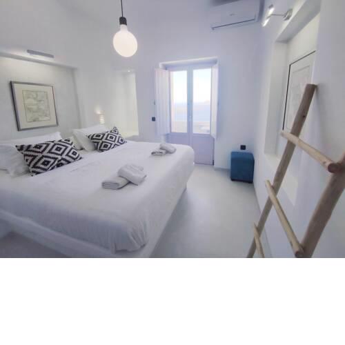 Cliff suite with indoor jet tub