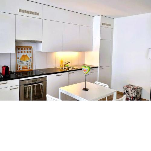 Close to Rhein with balconies FREE Parking