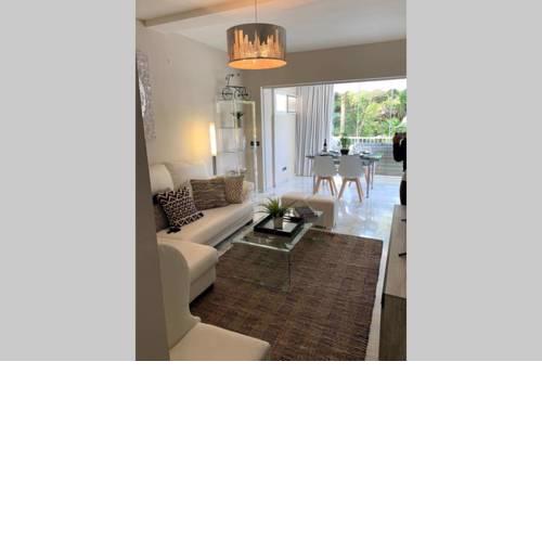 CLOSE TO THE BEACH.CENTER/WIFI/POOL/PARKING