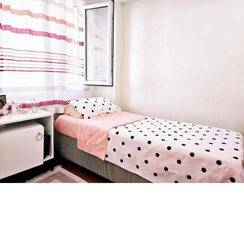 Clover Flower House Only for Females ZEYTİNBURNU