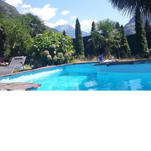 Club Tropicana