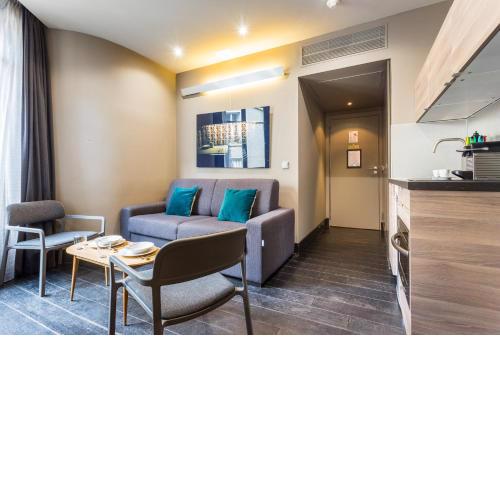 CMG Suite Deluxe- 44