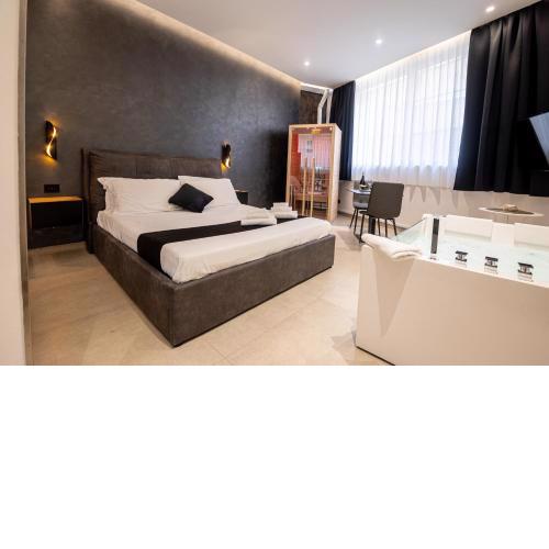 Coast Suite Luxury Room