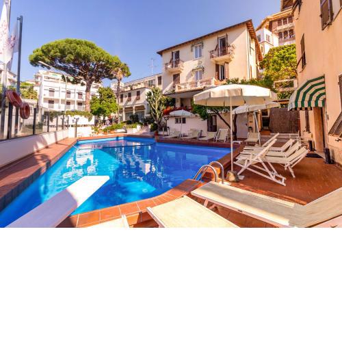 Coccodrillo Hotel & Apartments