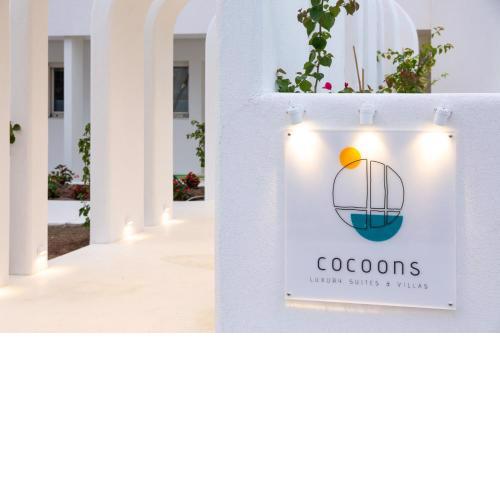 Cocoοns Luxury Suites & Villas
