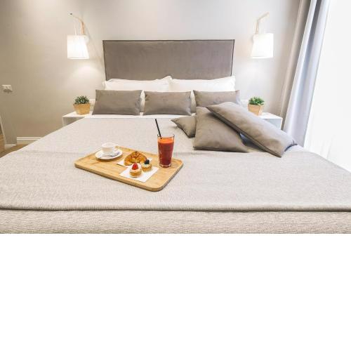 Colonna Luxury Apartment