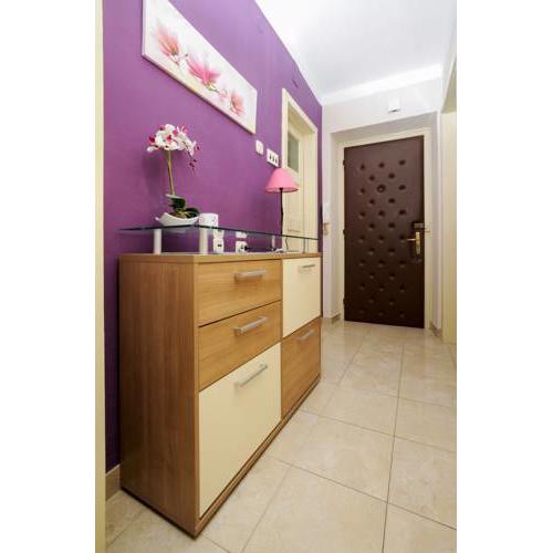 Colorful Life Apartment