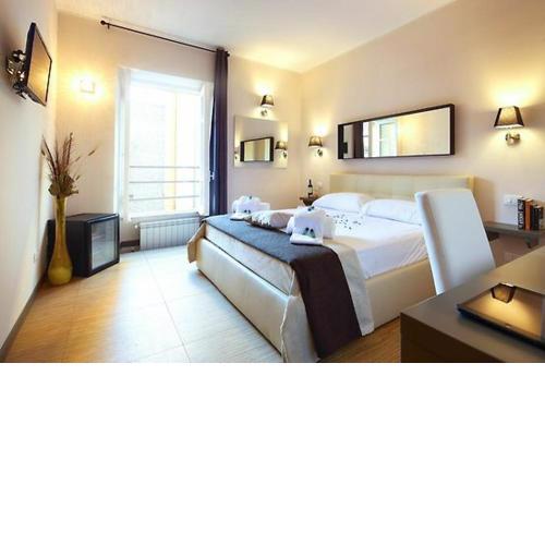 COLOSSEUM RESORT