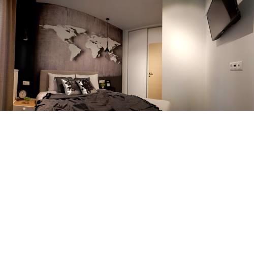 Comely n Gusto luxury Apts.(Must)