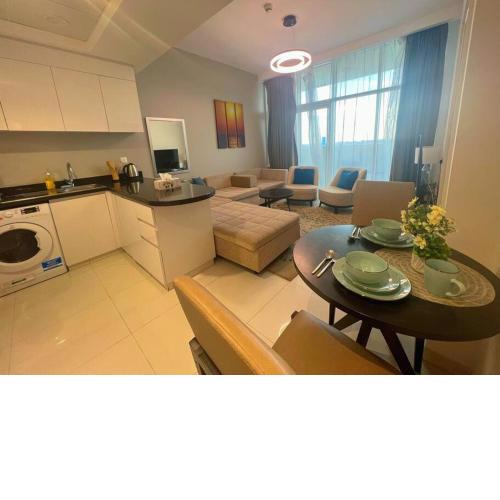 Comfortable 1 BR-Tower 108