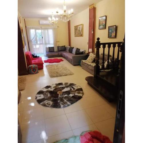 Comfortable 3 bedroom with hot tub