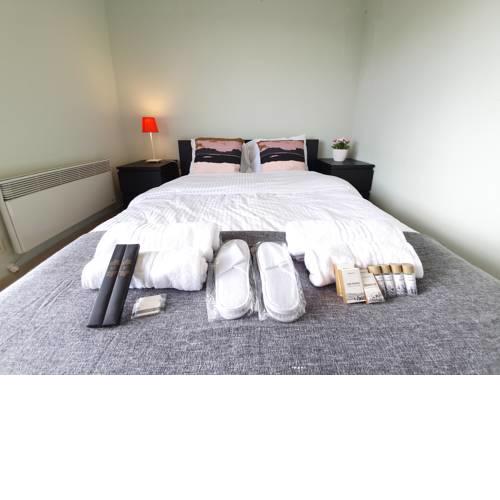 Comfortable and bright duplex, 5' to IATRIKO and GAIA hospital