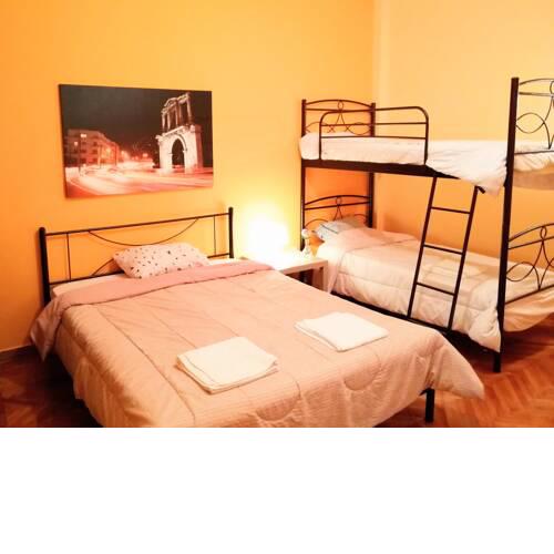 Comfortable apartment in Acropolis museum