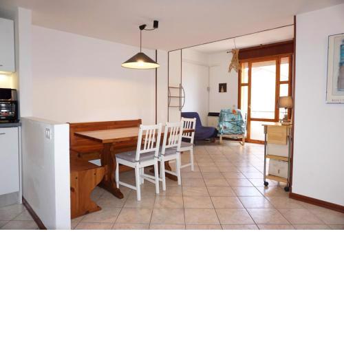 Comfortable Apartment in Great Location in Porto Santa Margherita