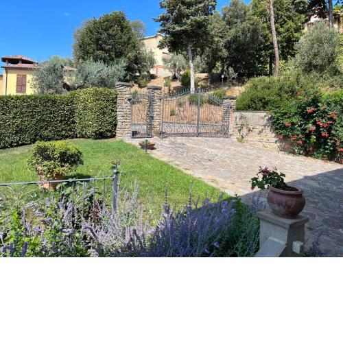 comfortable apartment in the historic village of Suvereto