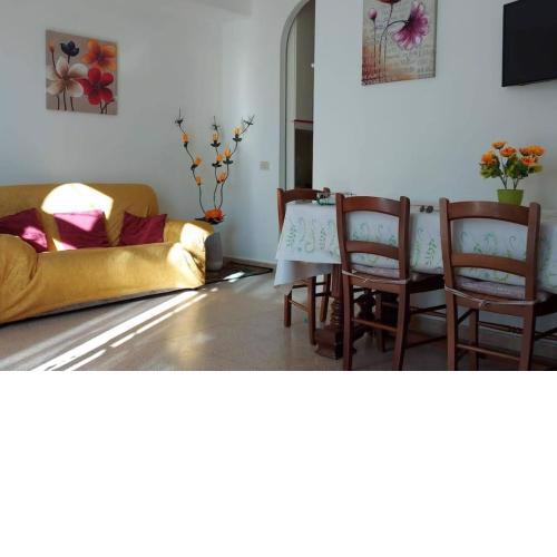 Comfortable apartment, near city and sea