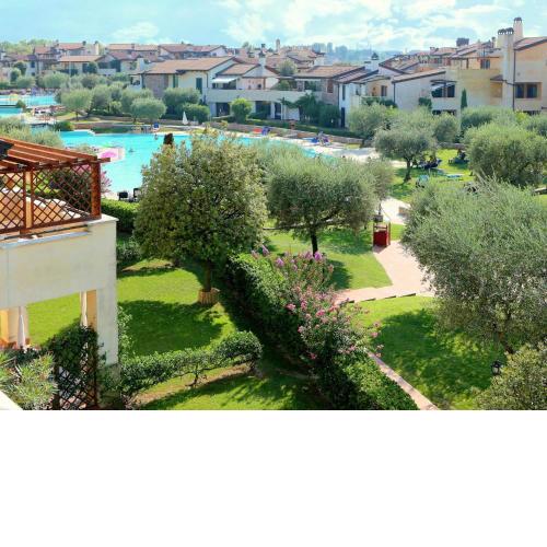 Comfortable apartment with view on swimming pool