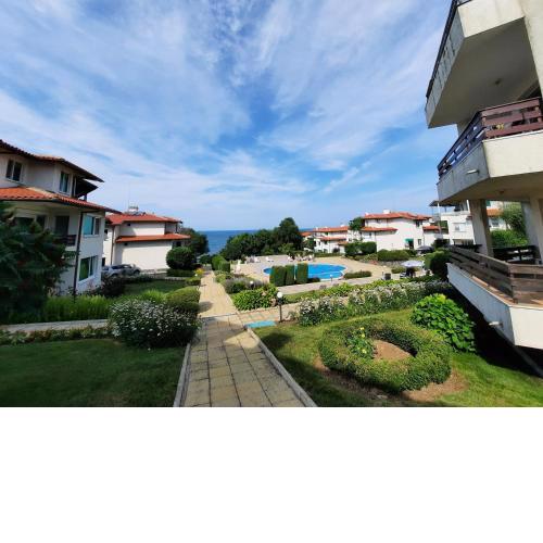 Comfortable, cozy three-room family apartment with a sea view