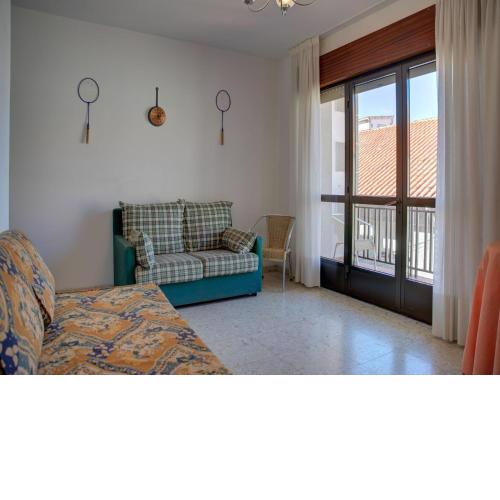 Comfortable Holiday Home in Combarro with Seaviews