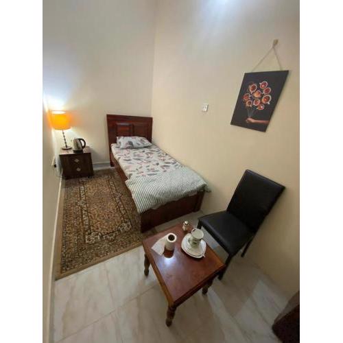 Comfortable Room in Unique Flat