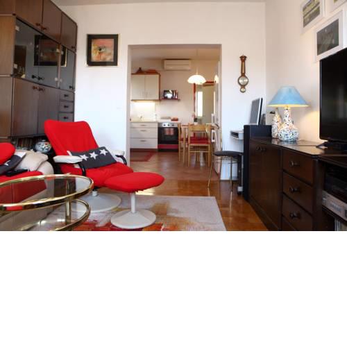 Comfy 2 bedrooms apt. with terrace TE