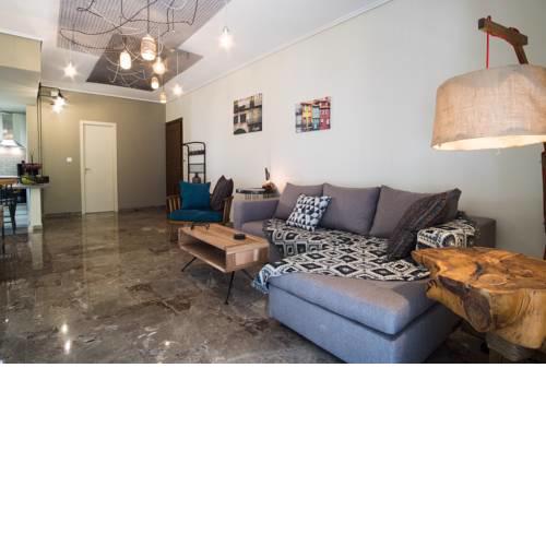 Comfy Apartment of 104 m² near metro!