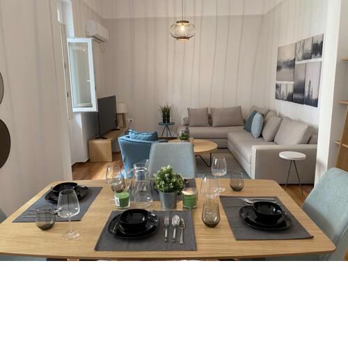 Comfy apartment only 5mins walk to Mt. Lycabettus