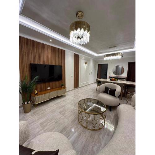 Comfy Home in Sheikh Zayed - Khamayel