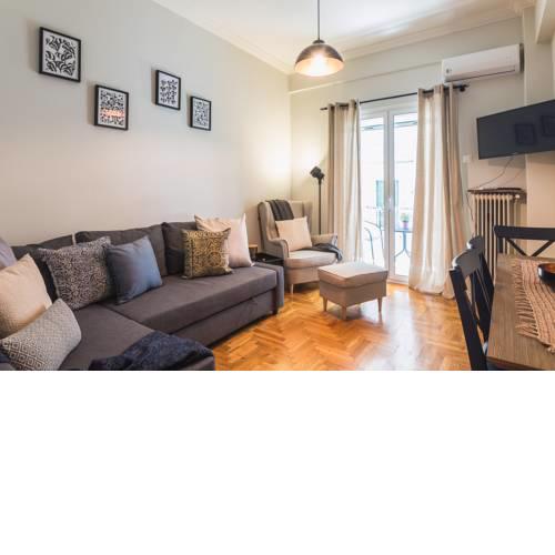 Comfy Koukaki Apartment