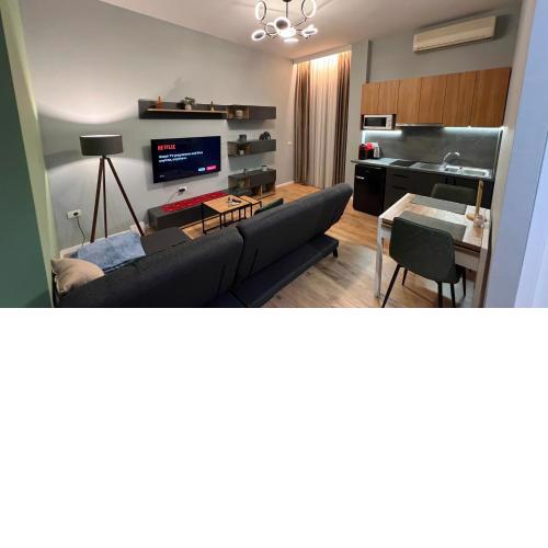 Comfy Modern Luxury - Central