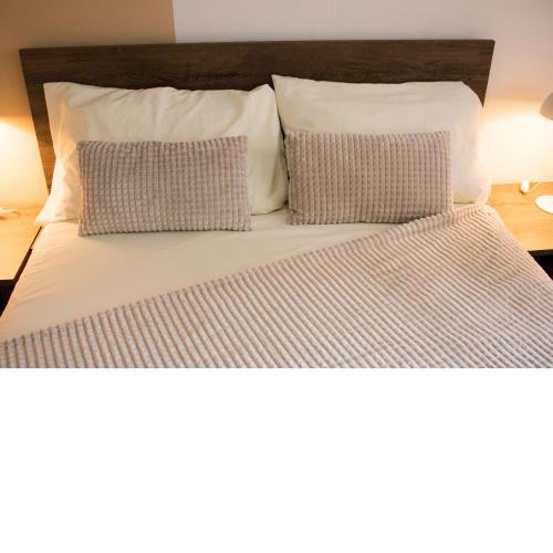 Comfy Private Condo /1BD/AC/in center of Tirana