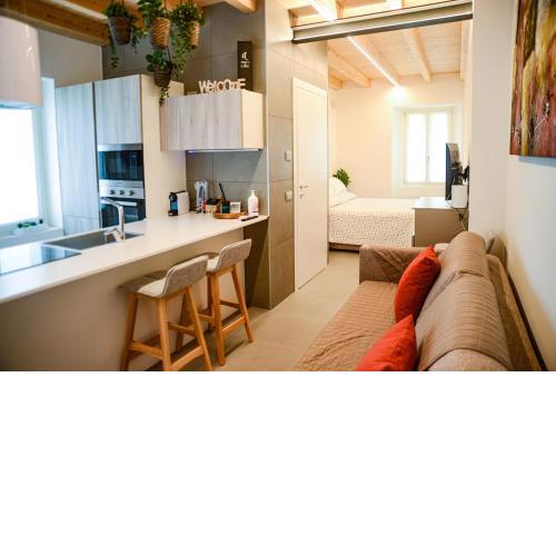 ComoLakeHouse