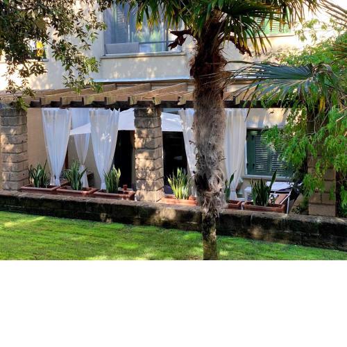 Confortevole Bilocale Giardino Doppio Parcheggio