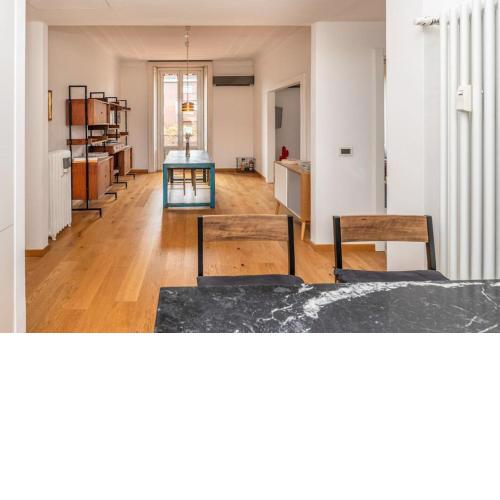 Contempora Apartments Top Floor - Prince Eugenio