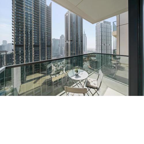 Contemporary 1BR next to Opera - Downtown Dubai