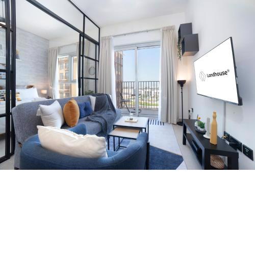 Contemporary 1BR Sleeps4 Balcony/Pool/Gym/DXBHills