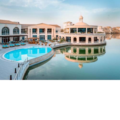 Copthorne Lakeview Hotel Dubai, Green Community