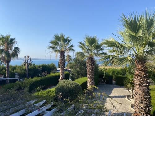 Coral bay Paradise apartment