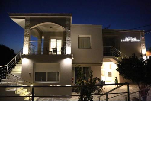 Coral Boutique Apartments