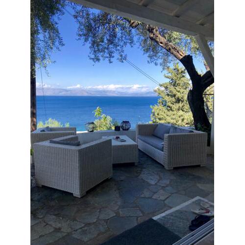 ΖΟεΛα Corfu