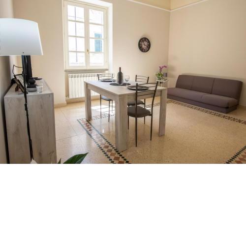 Corner Cavour Apartment