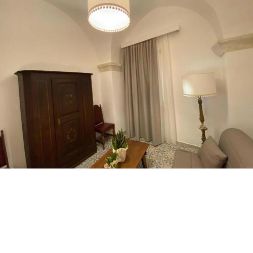 Corte Tafuri, Casa con cortile e terrazzo a Nardò