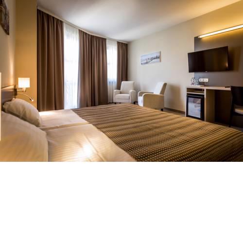 Corvin Hotel Budapest Corvin Wing