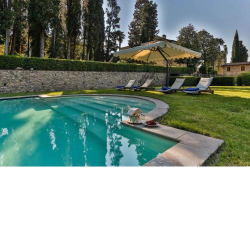 Coselli 's Collection. Luxury Villas Rental