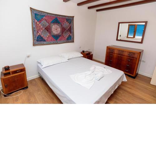 Cosimo's Apartment