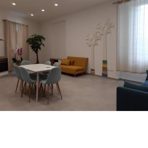 Cosmo 38 Luxury Apartments