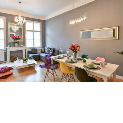 Cosmopolitan Central Prague Apartment