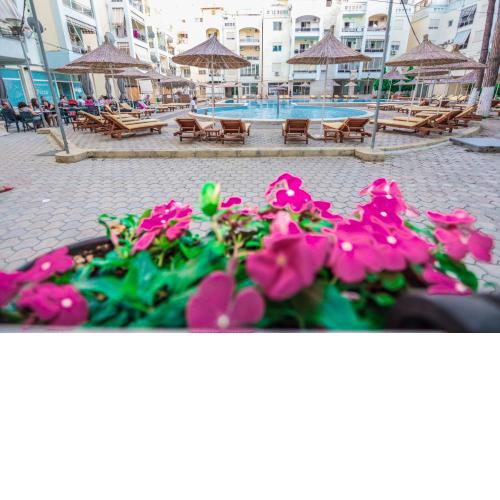 Costal Charm Apartment