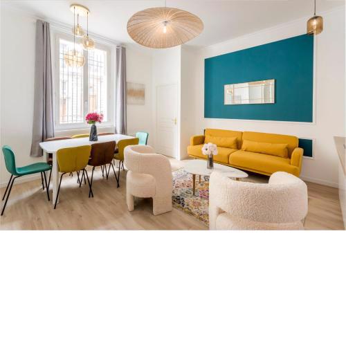 Cosy 3 bedroom & 2 bathroom Apartment - Opera