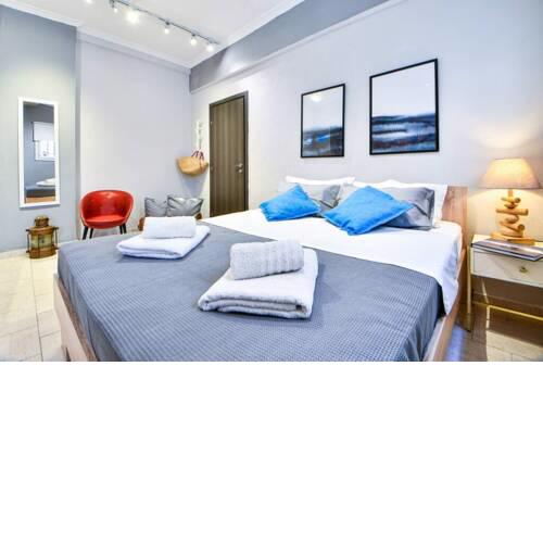 Cosy, alternative studio in Exarchia, Athens